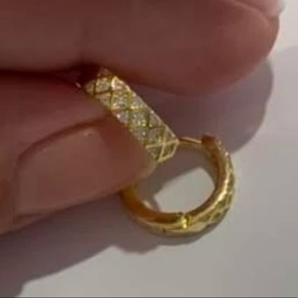 NWT 18K Gold Plated Zircon Encrusted Hoop Earrings | Huggie Hoops | Diamond - Picture 3 of 6